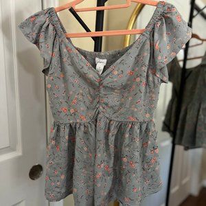 Women's Flowy Blouse (Small)